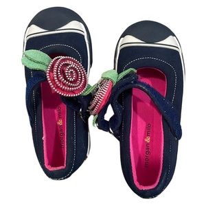 NWOT Morgan & Milo Girls Size 9.5 Navy Mary Jane Shoes